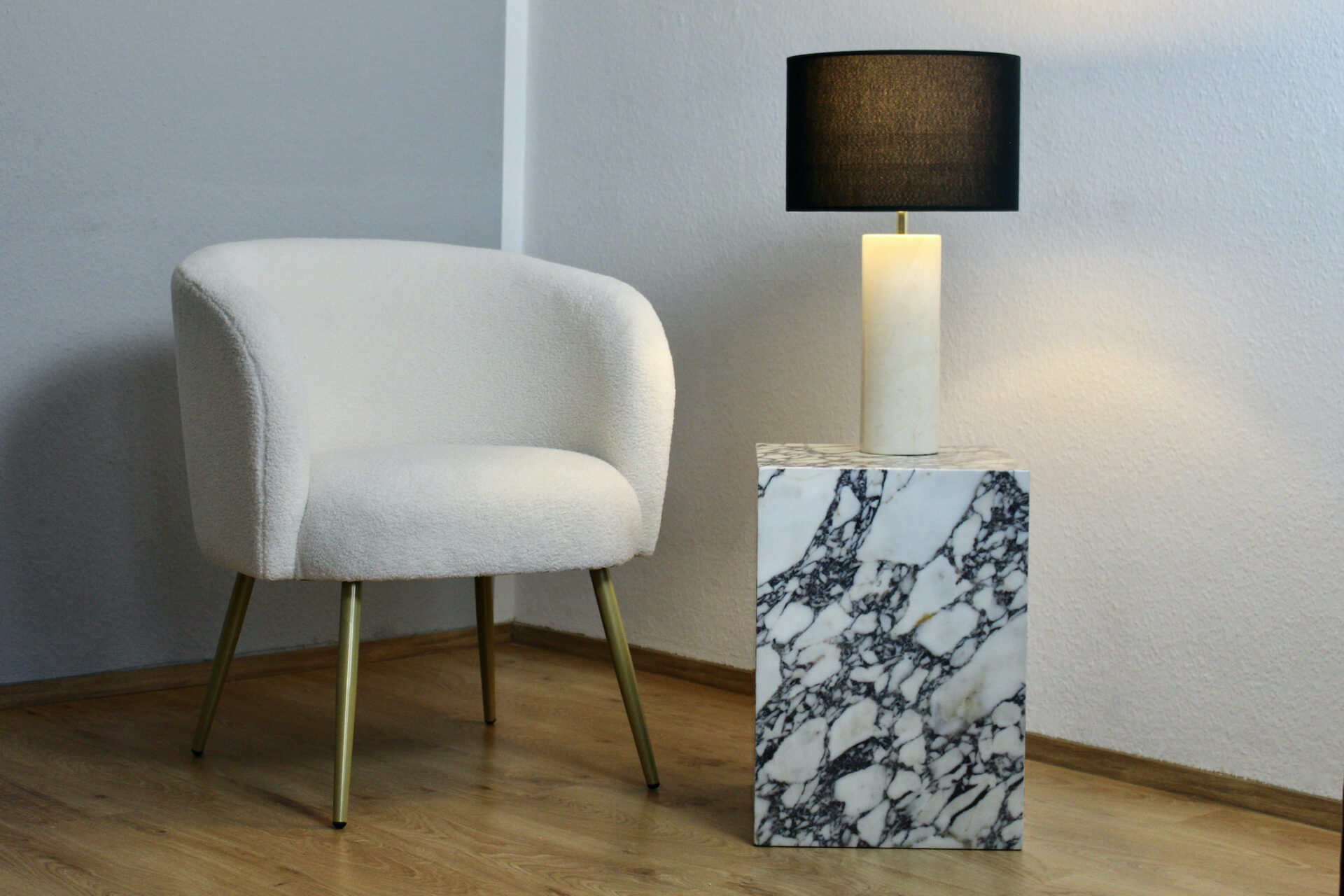 D451BE1F-B70D-40A7-933B-8DD5573018BA_1_201_a